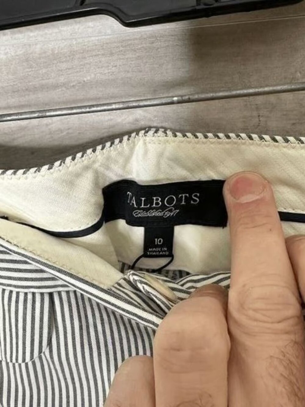 Talbots Womens White Gray Pinstripe Heritage Straight Leg Casual Pants Size 10 - Picture 2 of 7
